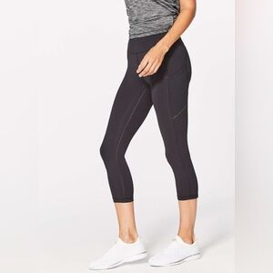 Lululemon Speed Up Black Crop 21" women’s size 4